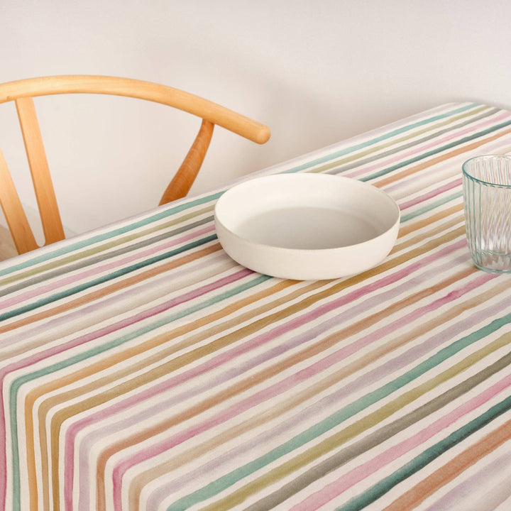 Nappe en résine Naiara 4-100 résistante aux taches