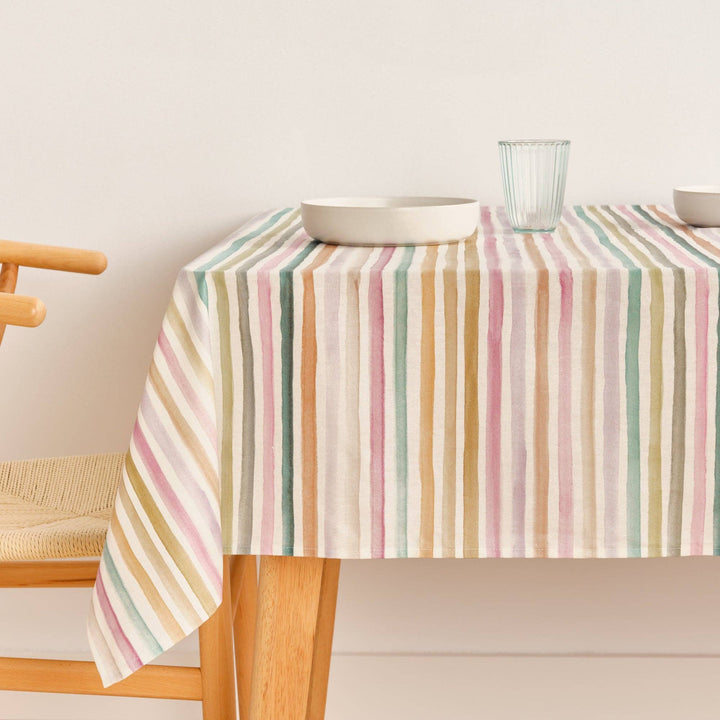 Nappe en résine Naiara 4-100 résistante aux taches