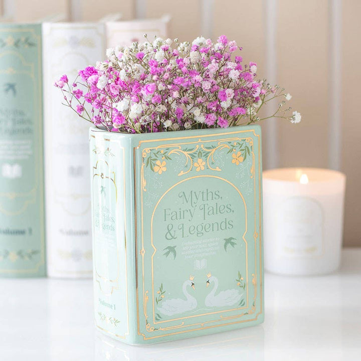 Vase en forme de livre vert