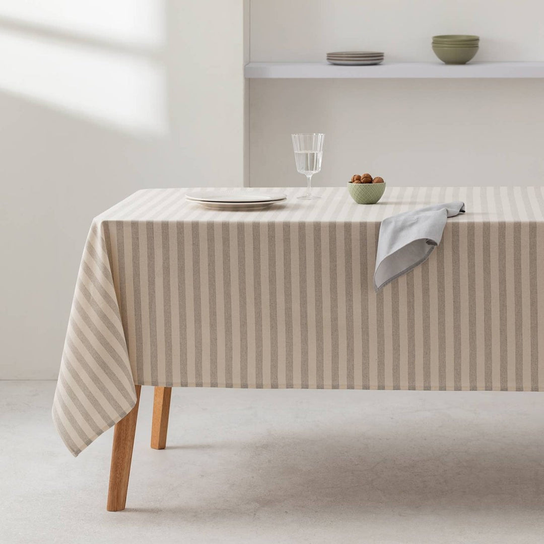 Helle gestreifte schmutzabweisende Tischdecke für moderne Tische